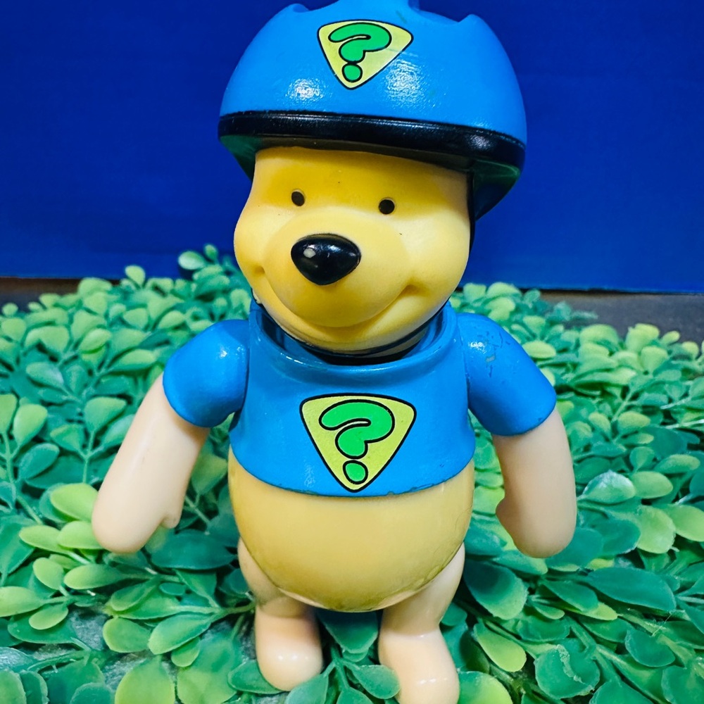 Disney Winnie The Pooh Scoot ‘n Sleuth Pooh Fisher-Price Figure 4.75”